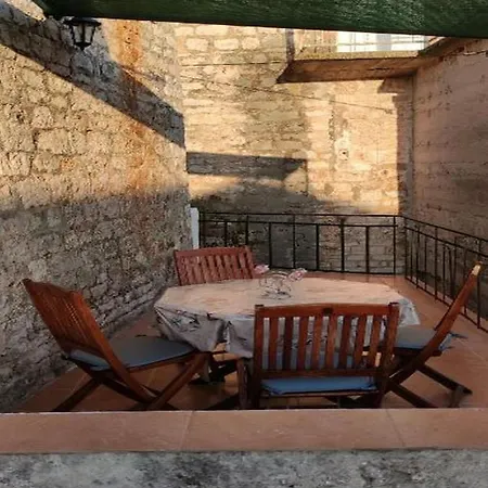 Studio Dalia Apartamento Jelsa (Hvar)